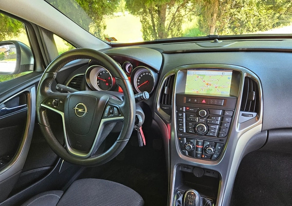 Opel Astra cena 25900 przebieg: 222000, rok produkcji 2012 z Zakroczym małe 562